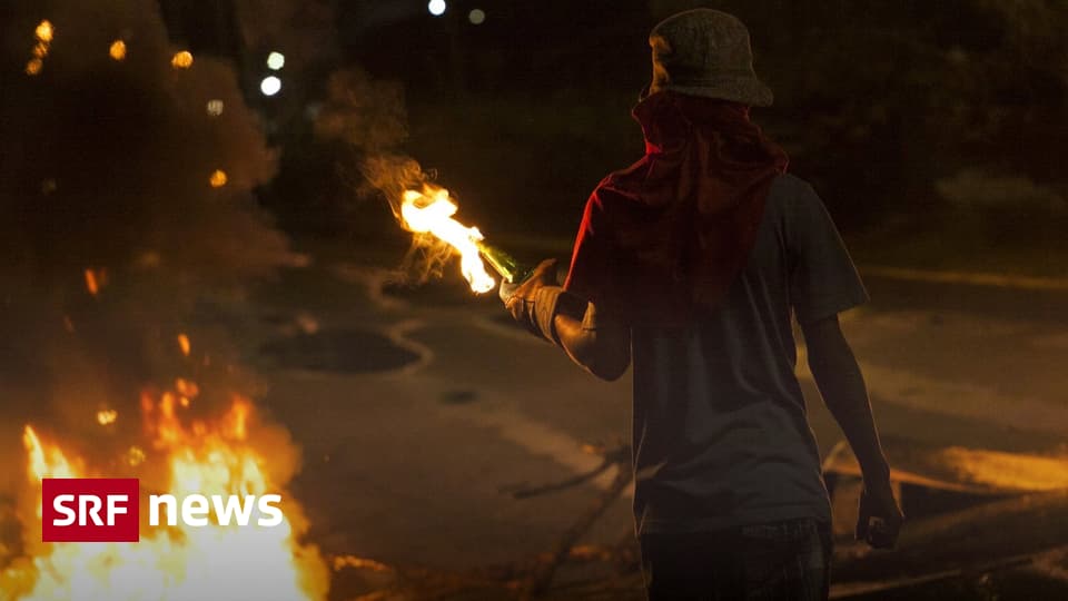 Proteste in Venezuela 17 Jähriger wird bei Ausschreitungen erschossen