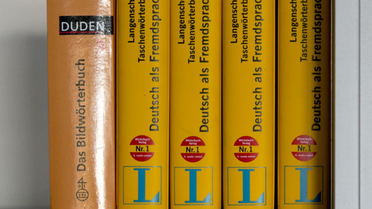 Heute vor 24 Jahren Zwei «Duden»Versionen werden