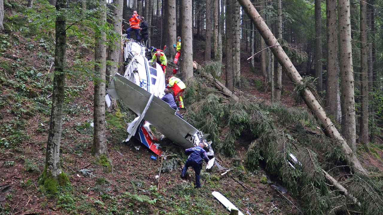 Zentralschweiz Flugzeugabsturz in Obwalden Ein Todesopfer zwei