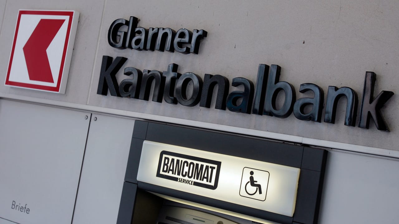 Ostschweiz - Glarner Kantonalbank Prüft Börsengang - News - SRF