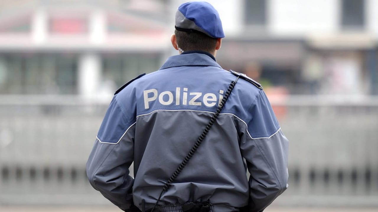 Schweiz - Kesb-mitarbeiter Massiv Bedroht – Polizei Ermittelt - News - Srf