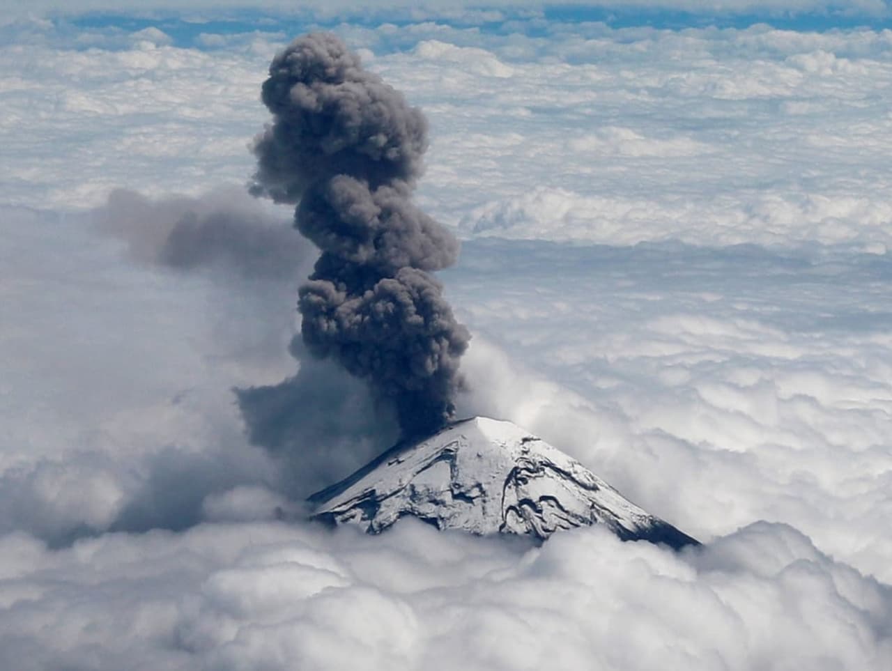 Die Lage vor Ort - Ascheregen am Vulkan Popocatépetl in Mexiko ...