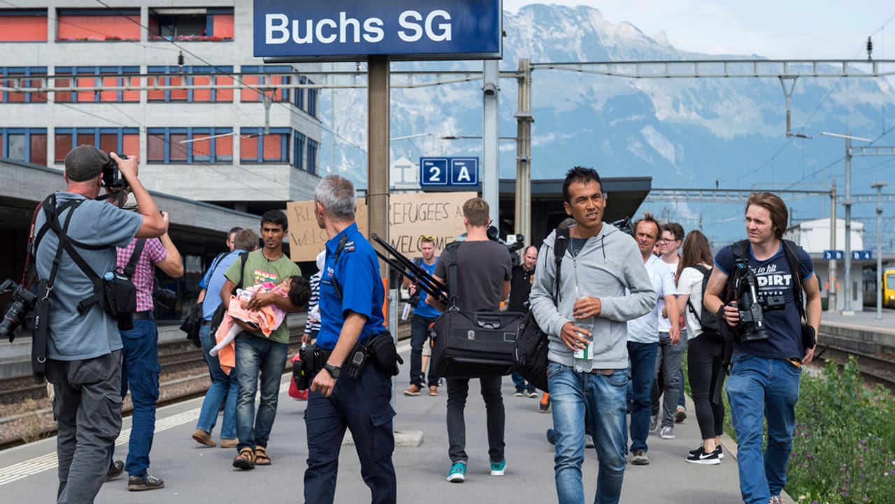 Ostschweiz - Flüchtlinge Erzählen Von Ihrer Flucht - News - SRF