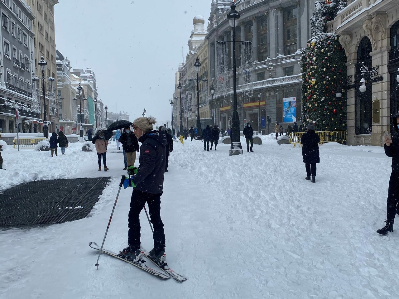 Schneemassen in Madrid - Augenzeuge: «Die Menschen sind ...