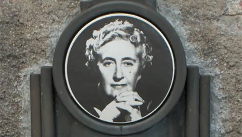 Gedenktafel für Agatha Christie.