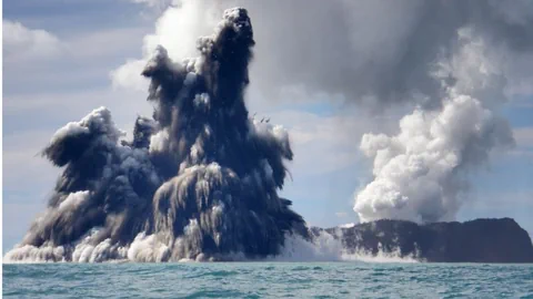 Unterwasservulkan Hunga-Tonga-Hunga-Ha'apai brach bereits einmal aus. 