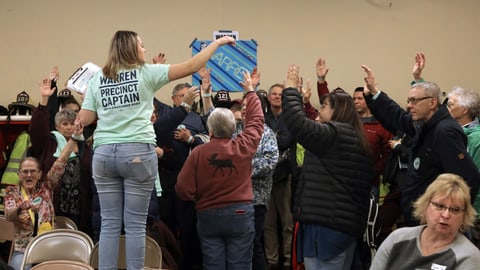 Anhänger der Demokraten in einer Vorwahl in Iowa