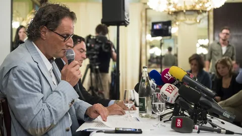 Geri Müller an einer Medienkonferenz im August 2014