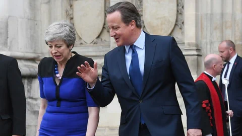 Theresa May neben David Cameron