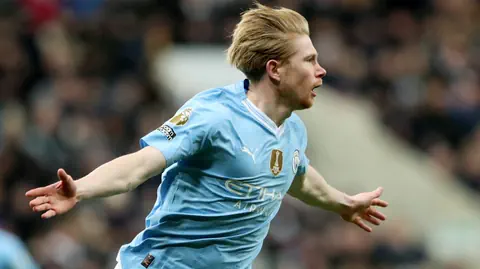 Symbolbild: Kevin de Bruyne von Manchester City jubelt.