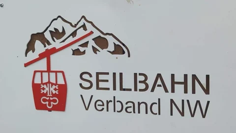 Tafel des Verbandes der Seilbahnen in Nidwalden.