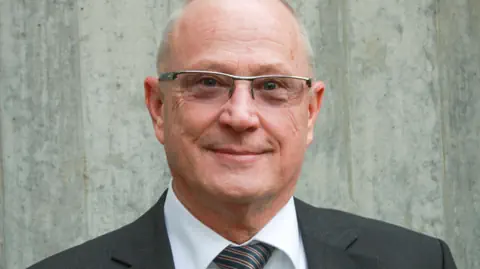 Rolf Jaus, Porträt