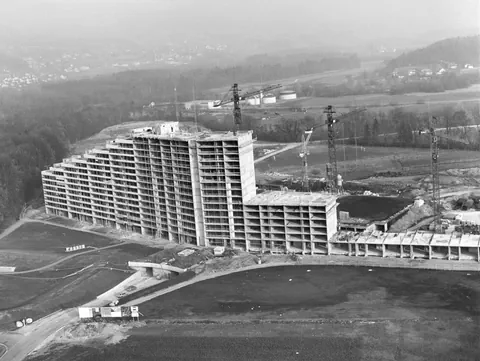 Schwarzweissbild der Baustelle