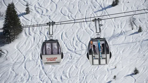 Ehemalige Seilbahn auf den Maschgenkamm.