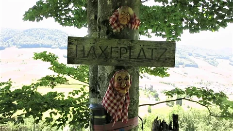 Schild beim Häxeplatz