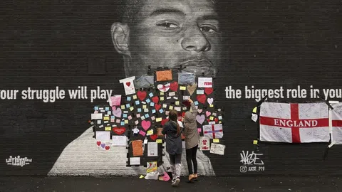 Rashford-Mural mit Fans