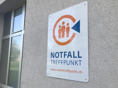 Schild Notfalltreffpunkt