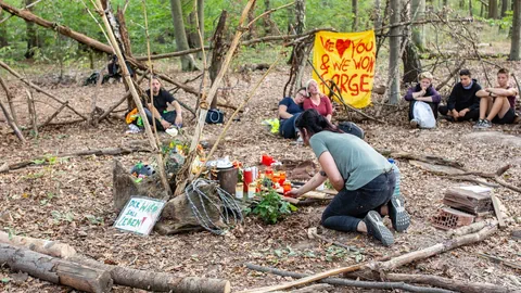 Andenken an den verunglückten Mann im Hambacher Forst