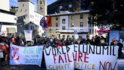 Demonstration vor dem Auftakt des WEF. 