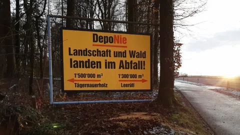 Schild gegen Deponie