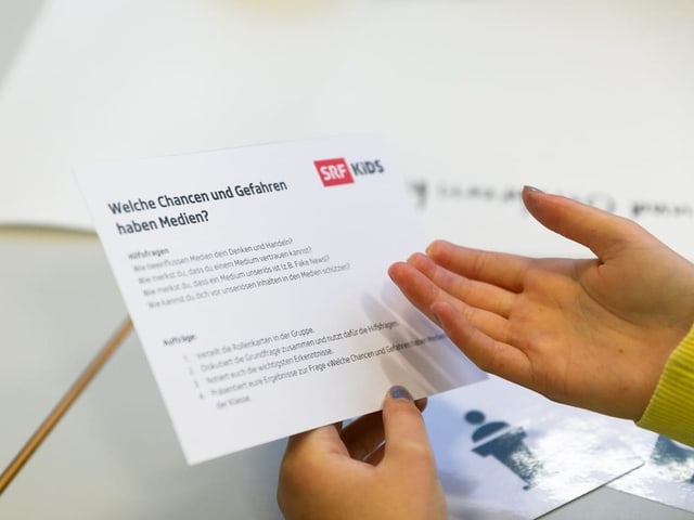 Aufgabenkarte zum Thema «Welche Chancen und Gefahren haben Medien?»