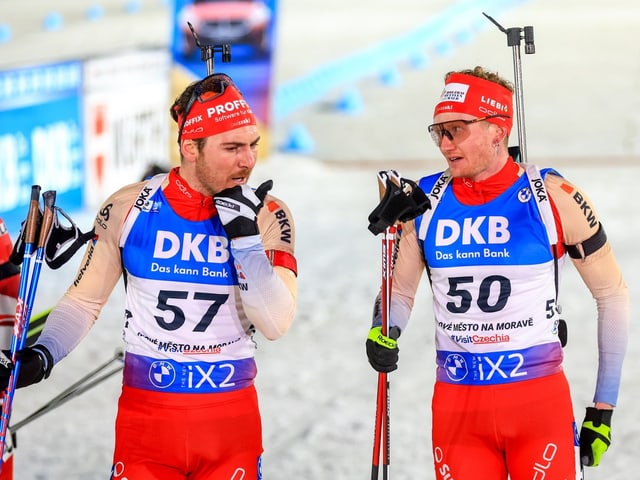 Joscha Burkhalter und Sebastian Stalder wirken ratlos.