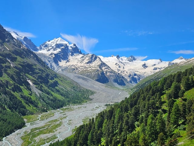 Tal mit Geröllmassen nach Bergsturz