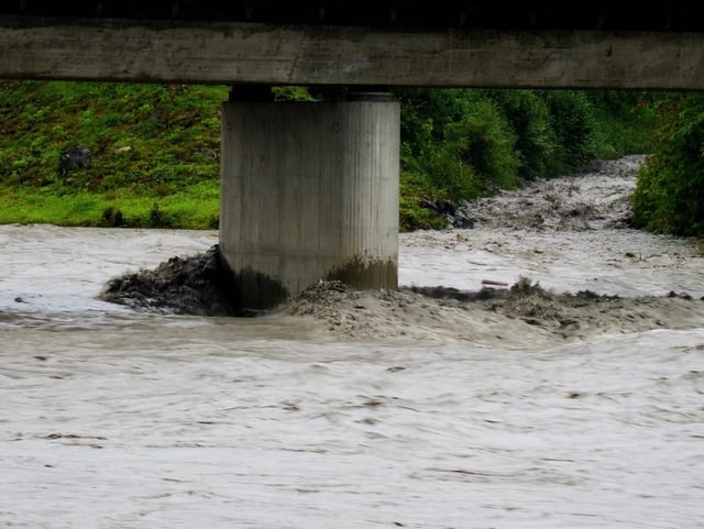 Viel Wasser im Rhein.