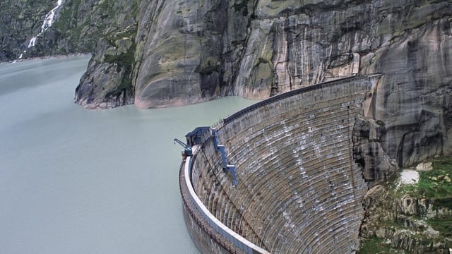 Die Staumauer an der Grimsel