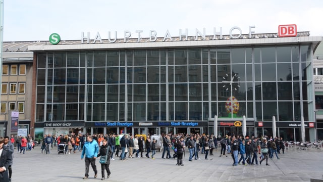 Aussenansicht des Kölner Hauptbahnhofes.