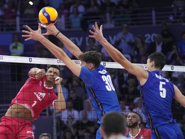 Volleyballspieler in Action