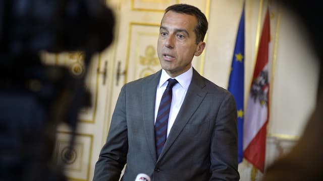 Österreichs Kanzler Kern gibt ein Interview.