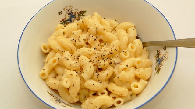 Klingt die kommerzielle Popwelt irgendwann nur noch, wie ein Teller Pasta mit Käse schmeckt?