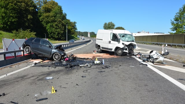 Bern Freiburg Wallis Schwerer Falschfahrer Unfall Auf Der Freiburger Autobahn News Srf