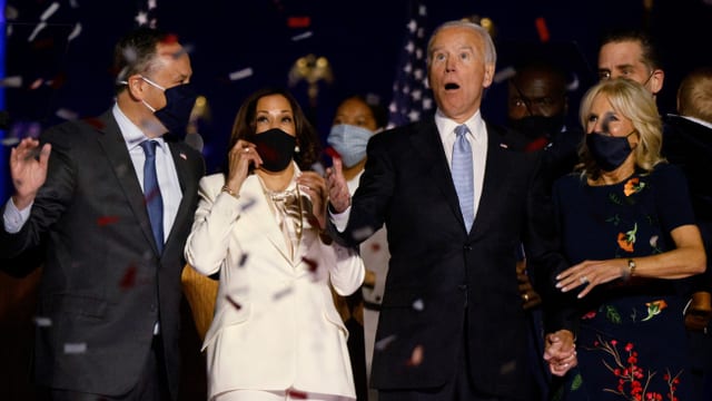 Harris and Biden with spouses