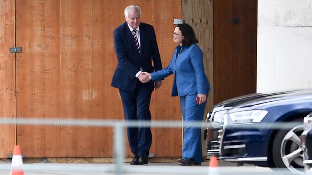 CSU-Chef Horst Seehofer und SPD-Chefin Andrea Nahles nach der Unterredumg mit Kanzlerin Angela Merkel (CDU).