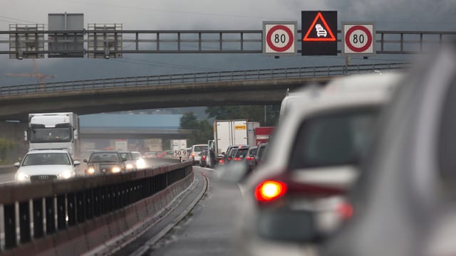 Auto-Stau auf der Autobahn