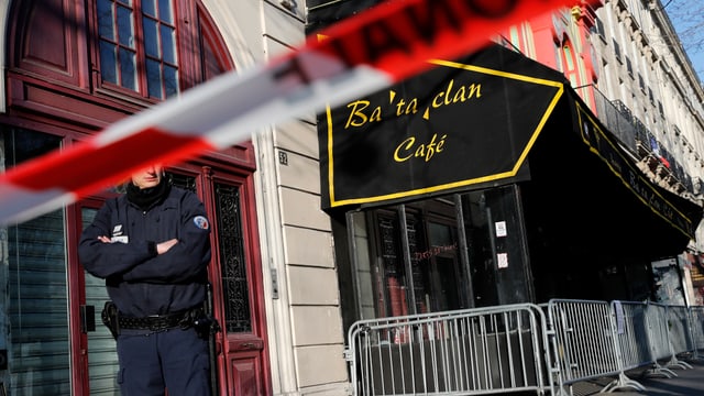 Absperrung an der Konzerthalle Bataclan, einem der Anschlagsorte von Paris. 