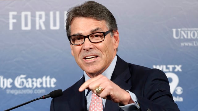 Rick Perry gestikulierend