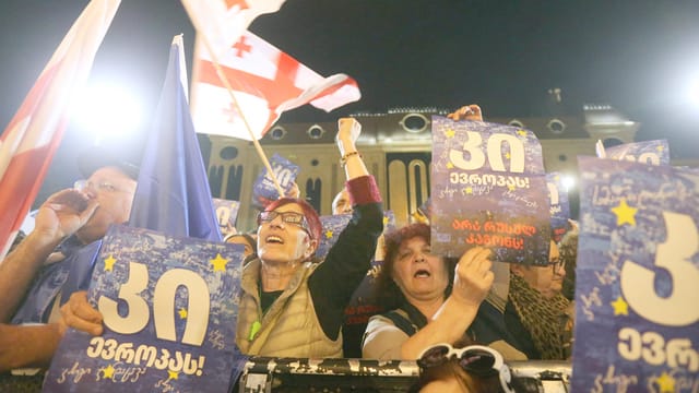 Protestierende in Tiflis.