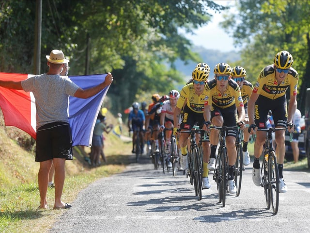 The Jumbo Visma team with leader Primoz Roglic.