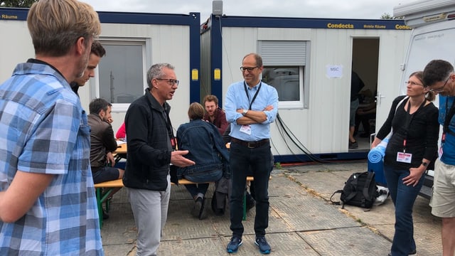 Peter Brandenberger stellt die Arbeit der Regionalredaktionen vor.