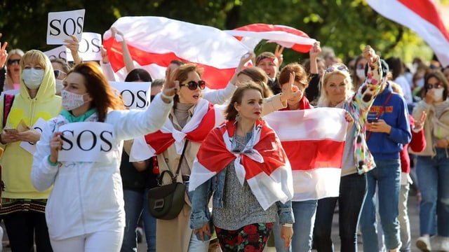 Frauen Gegen Lukaschenko Proteste Und Verhaftungen In Belarus Wir Vergeben Nicht News Srf 