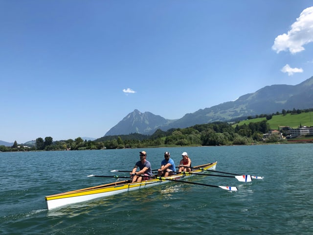 Auf dem Sarnersee: Doch, das Boot ist stabil! 