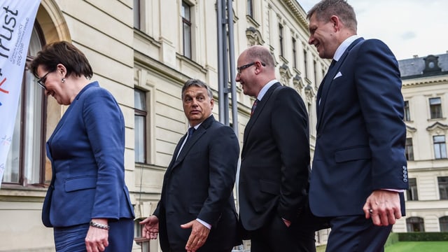 Visegrad-Premierminister (v.l.n.r.): Ewa Kopacz (Polen), Viktor Orban (Ungarn), Bohuslav Sobotka (Tschechien) und Robert Fico (Slowakei).