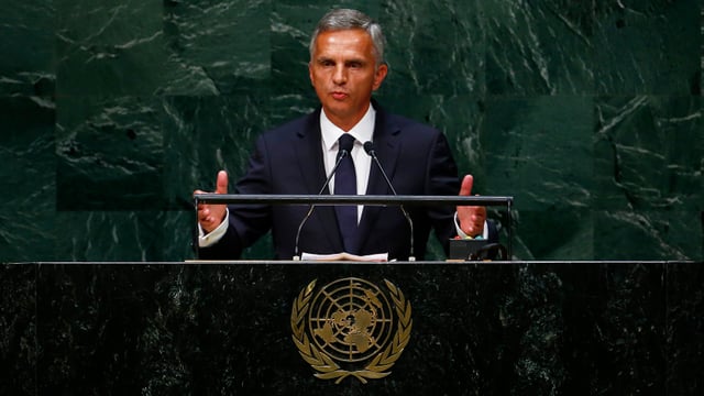 Bundespräsident Burkhalter spricht vor der UNO-Vollversammlung in New York.