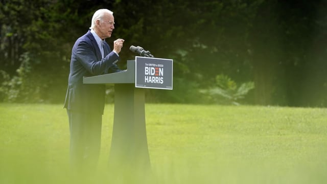 Joe Biden at an election campaign presentation without a hearing