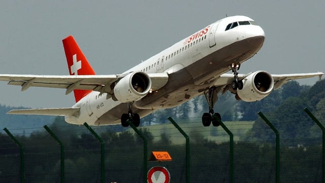 Ein A320 der Swiss hebt ab