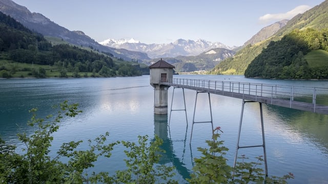 Lungernsee OW mit Wassertank