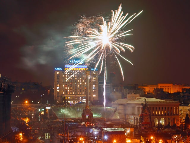 Feuerwerk über dem Maidan-Platz